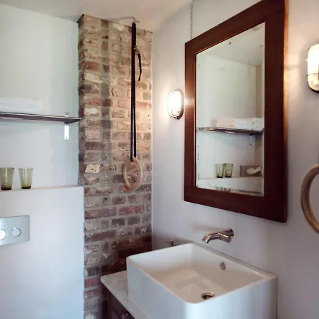 فندق مبيت وإفطار Domein Holset Bruisendwijnhuis 3*
