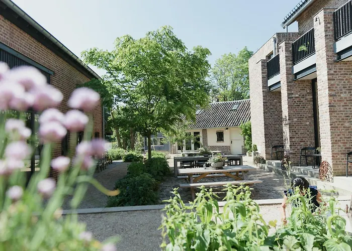 Domein Holset Bruisendwijnhuis 3*