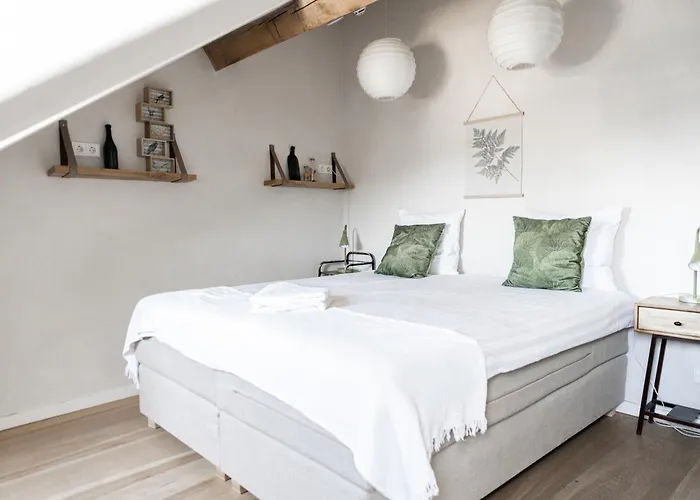 Domein Holset Bruisendwijnhuis