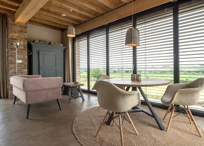 Domein Holset Bruisendwijnhuis Lemiers